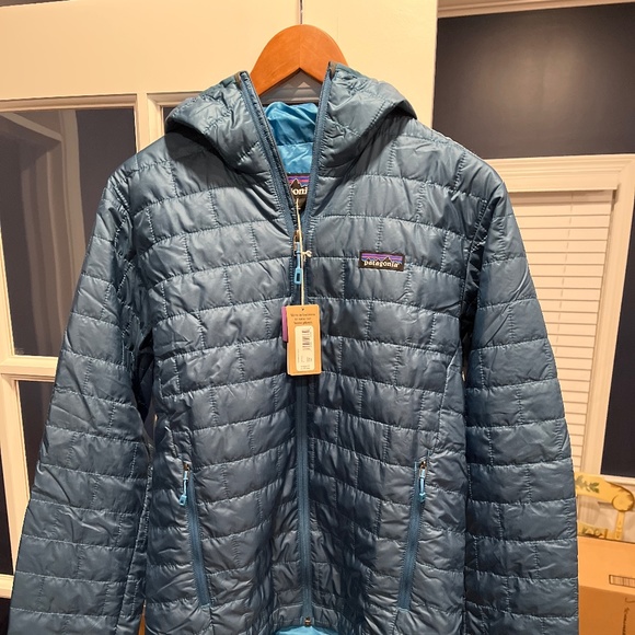 NWT - Patagonia Men's Nano Puff Hoody / Hooded Jacket - Picture 3 of 8